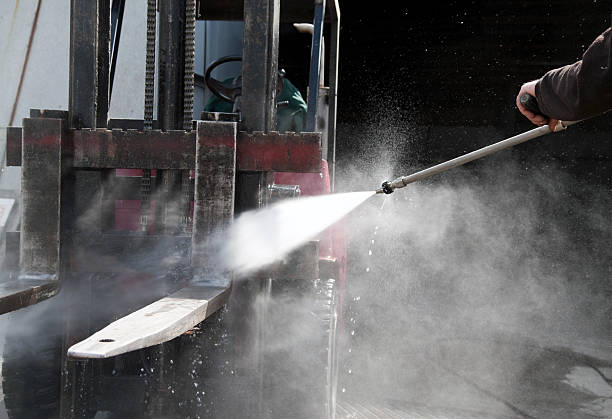 Best Deck Cleaning Services  in Powell, OH